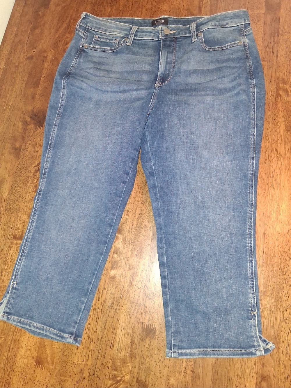 NYDJ Denim Capri Jean Lift X Tuck Technology 12P